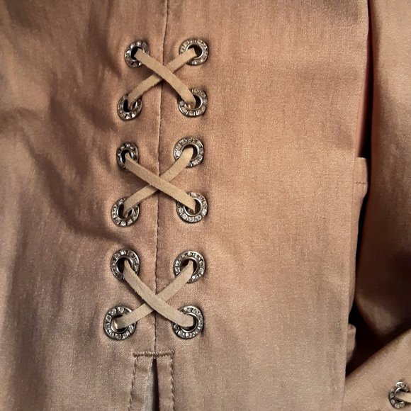 Euro Classic - Size 8 - Highrise pants with Lace on the back bottom - Picture 4 of 4